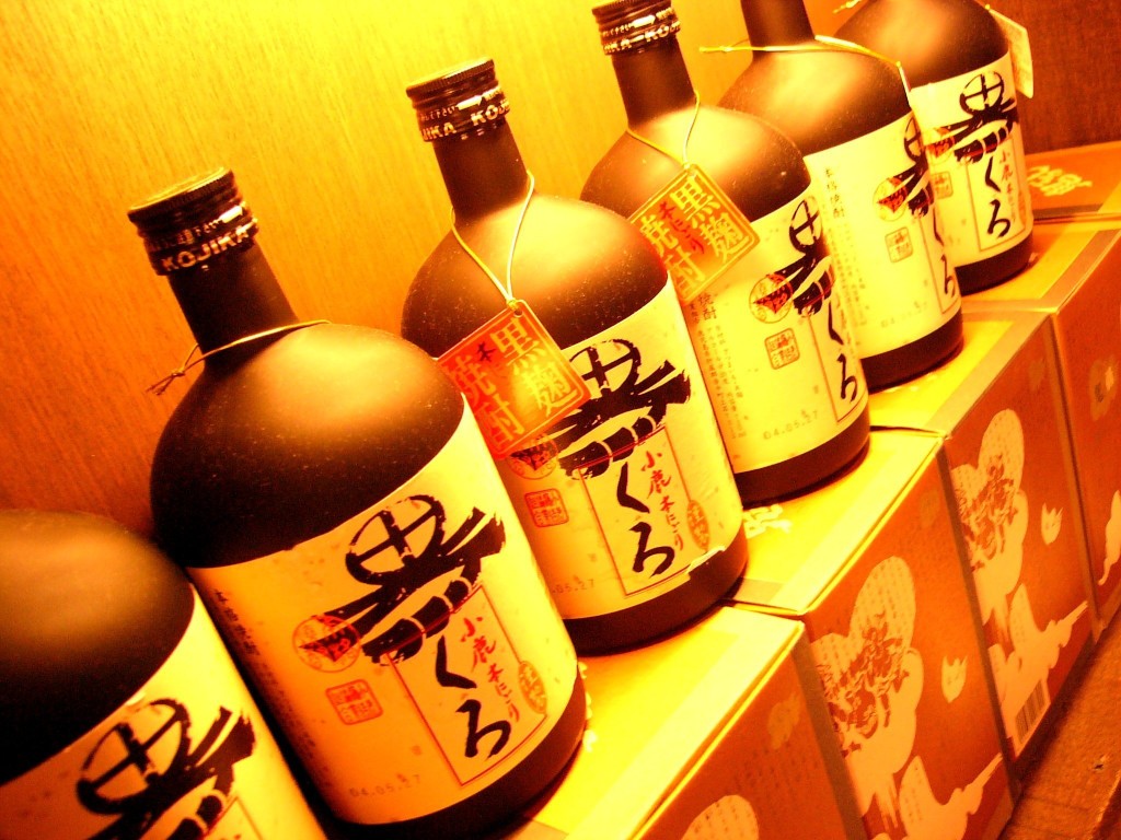 Sake bottles at an izakaya | Norwegian Sake Association